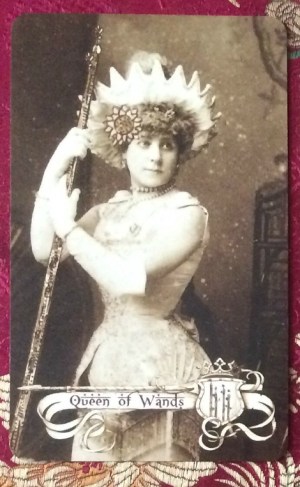 queen-of-wands-the-relative-tarot-by-carrie-paris