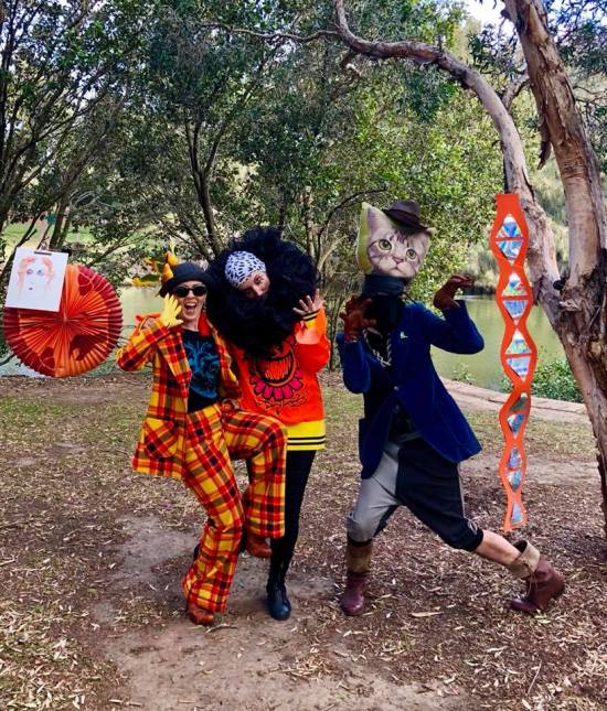 MO, SB, SS Salon Dada